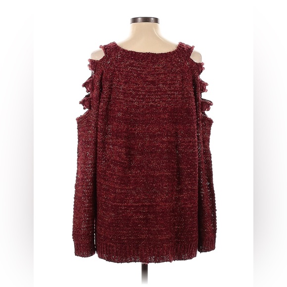 Hem & Thread Pullover Sweater - Picture 2 of 2